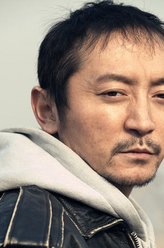 孙树刚（安泽豪饰演）
