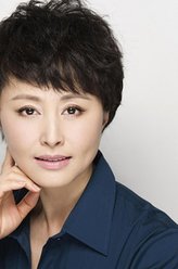 吴芳（刘洁饰演）