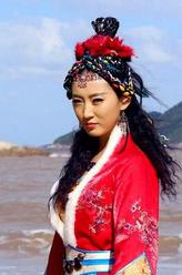 格尔乐（张颖饰演）