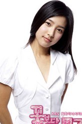 秋佳乙（金素恩饰演）