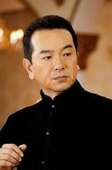 程逸飞（张晨光饰演）
