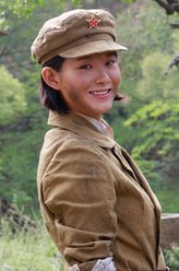 崔珊（刘一莹饰演）