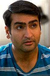 Dinesh Chugtai（库梅尔·南贾尼饰演）