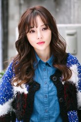 林佳一（李小璐饰演）