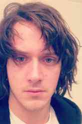 Fergus（凯撒·东布瓦饰演）