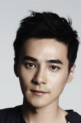 牛长龙（是元介饰演）