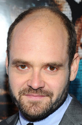 Puss（大卫·丹席克饰演）