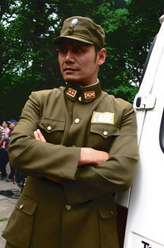 刘汉阳（邵兵饰演）