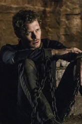 克劳斯（约瑟夫·摩根饰演）