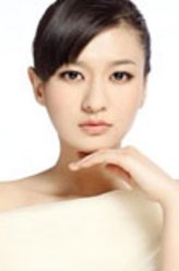 王琳（陈真希饰演）