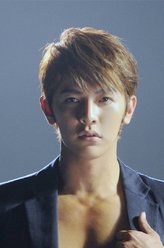 洪西东（汪东城饰演）