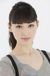 水越麻也子（栗山千明饰演）