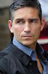 约翰·里瑟/John Reese（李四）（吉姆·卡维泽饰演）