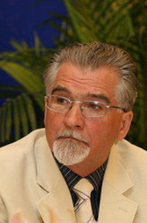 山鹰（山鹰饰演）