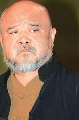 郑巡长（李琦饰演）