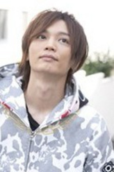 浅沼晋太郎（浅沼晋太郎饰演）