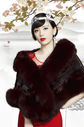 闵红玉（吕佳容饰演）