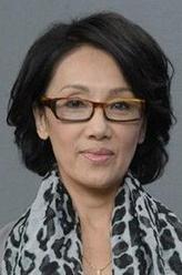 严嘉丽（韩马利饰演）