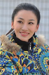 文雪梅（朱子岩饰演）