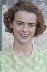 Margo Durrell（黛西·沃特斯通饰演）