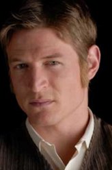 Sgt. Michael Stonebridge（菲利普·温彻斯特 饰演）