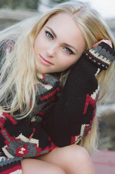 安娜索菲亚·罗伯（安娜索菲亚·罗伯饰演）