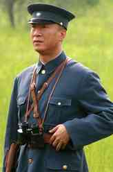 杨立青（孙红雷饰演）