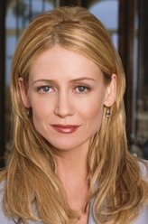 凯利·罗万（凯利·罗万饰演）