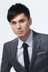 展昆仑（淳于珊珊饰演）