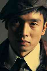 徐万龙（周博文饰演）