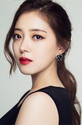 李世英（李世英饰演）