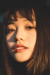 宋晓雯（胡意旋饰演）