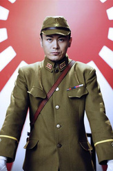 赤坂龙一（李解饰演）