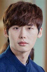 宋大基（李钟硕饰演）