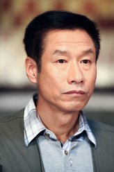 陈跃进（刘佩琦饰演）