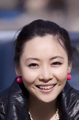 客氏（纳伊莎饰演）