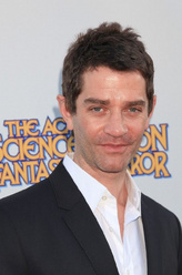 詹姆斯·弗莱恩（詹姆斯·弗莱恩饰演）