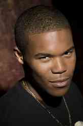 John（盖乌斯·查尔斯饰演）