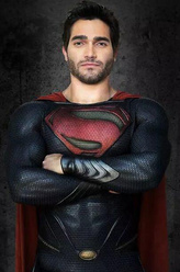 超人（泰勒·霍奇林饰演）