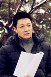蓝卓（李宗翰饰演）