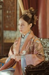 汉王妃（隆妮饰演）