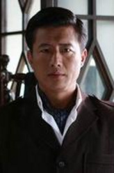高新城（高曙光饰演）