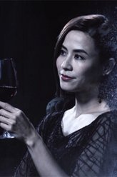 施嘉莉（宣萱饰演）