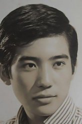 俞慕槐（秦汉饰演）