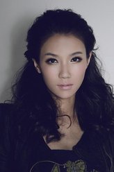 凤儿（王黎雯饰演）