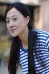 罗莉莉（金玉婷饰演）