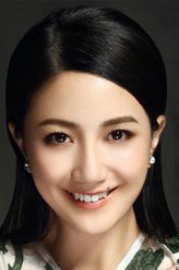 小泥巴（李倩饰演）