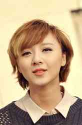 李小镜（刘婧饰演）