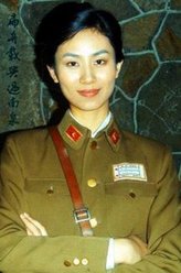 俞春晓（卢卓婕饰演）