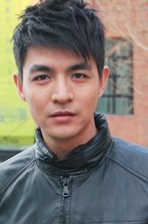 赵宇天（李学庆饰演）